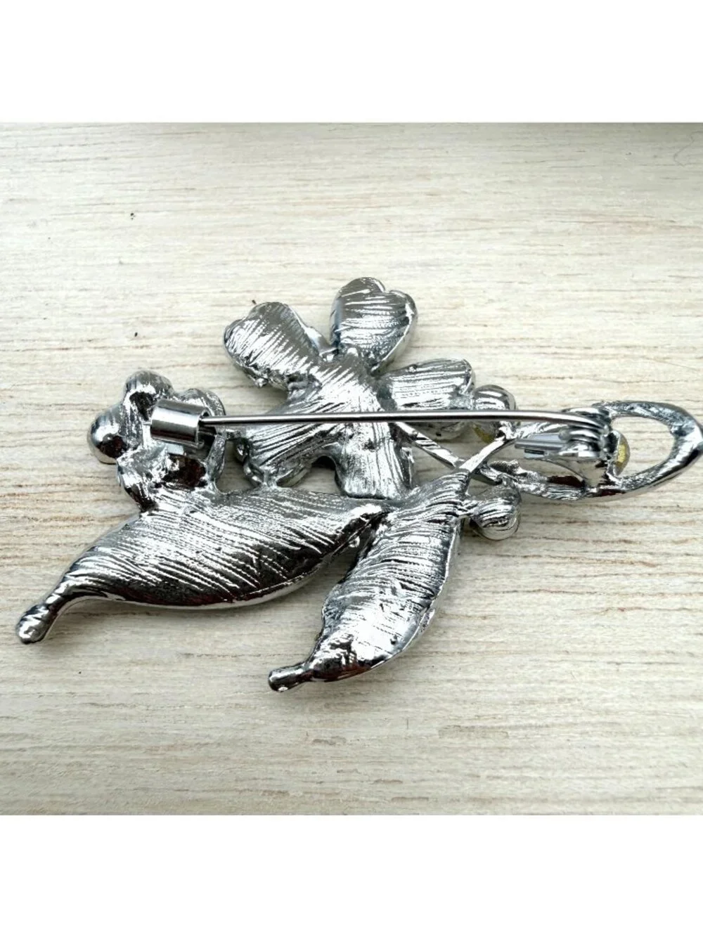 Rhinestone Floral Brooch Pin Clear Silver Tone Crystals 2” Elegant Women Jewelry